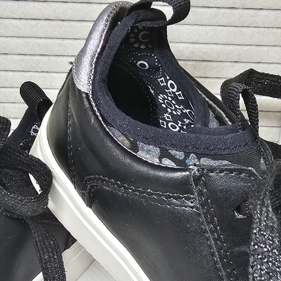 Kids Black Sneakers/Shoes w. Multi-Colored Metallic Stars Leopard Print & Laces - Picture 12 of 16